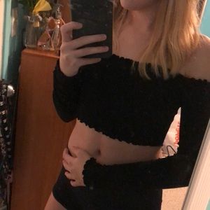 Black Long-Sleeved Off-the-Shoulder Crop Top